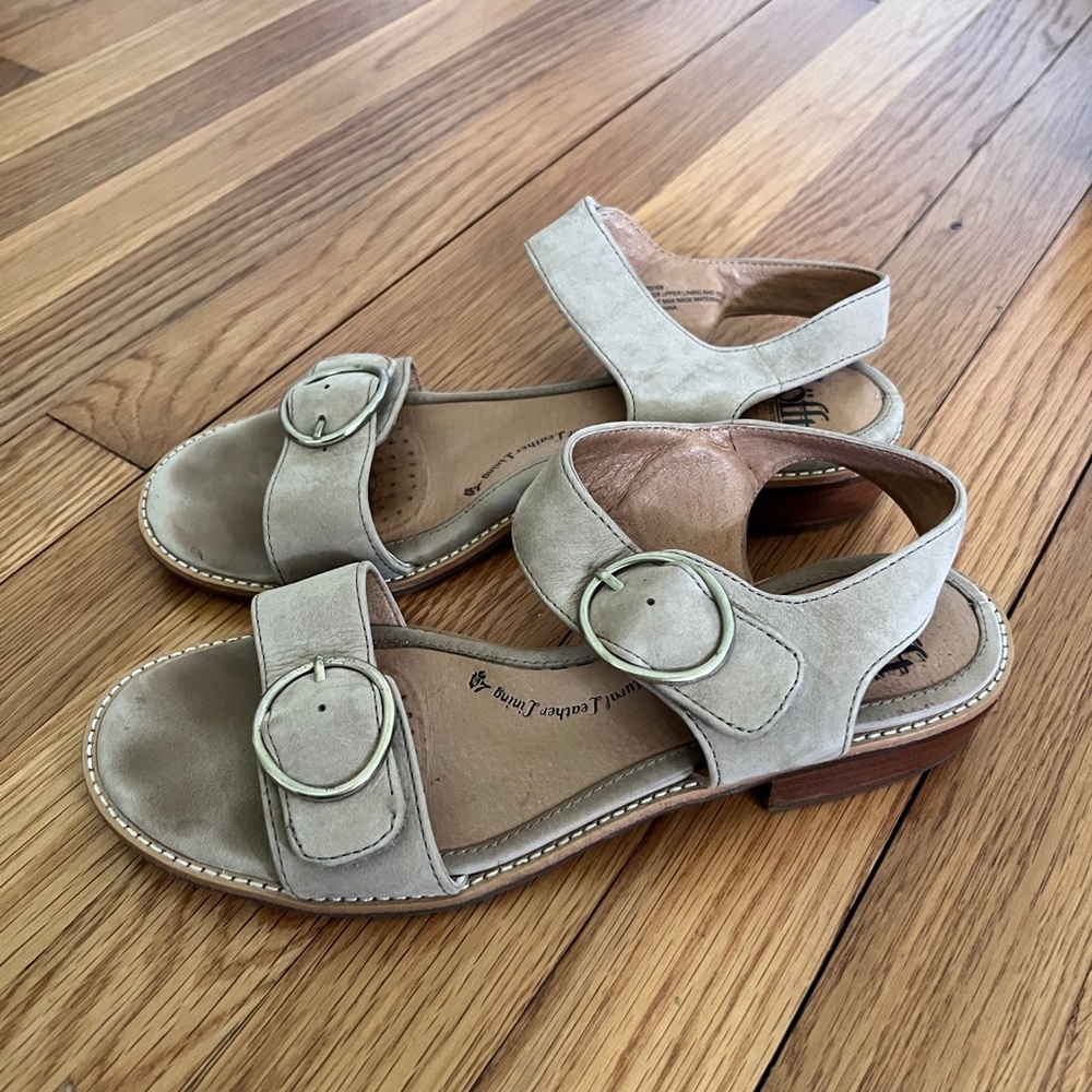 Women's Beige Sandals